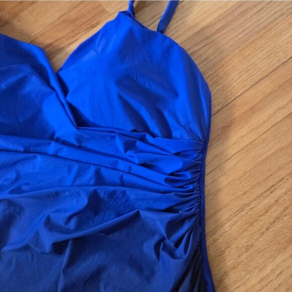 Land's End 18D swimsuit Tummy Control Skirted Resortwear Beach Vacation - Picture 5 of 11